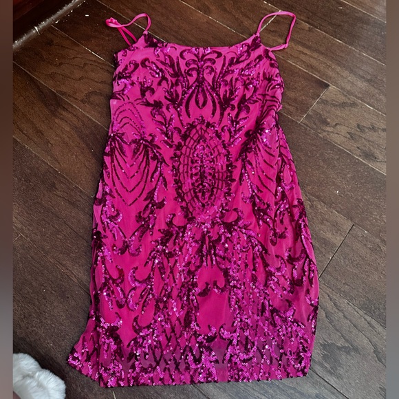 Crystal Sky Dresses & Skirts - Crystal Sky Magenta Pink Sexy Mini Sequin Dress Size Medium